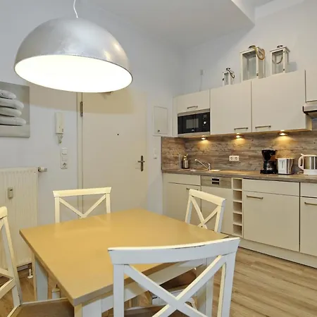 Haus Am Park 13 Apartment